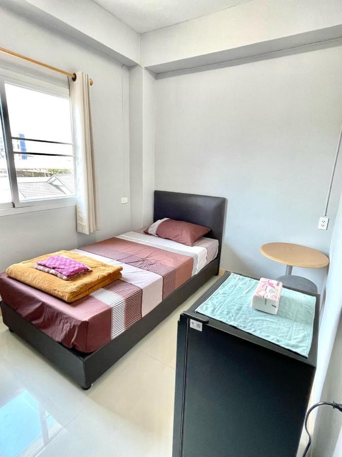 Apartamento 808 Bangkok Exterior foto