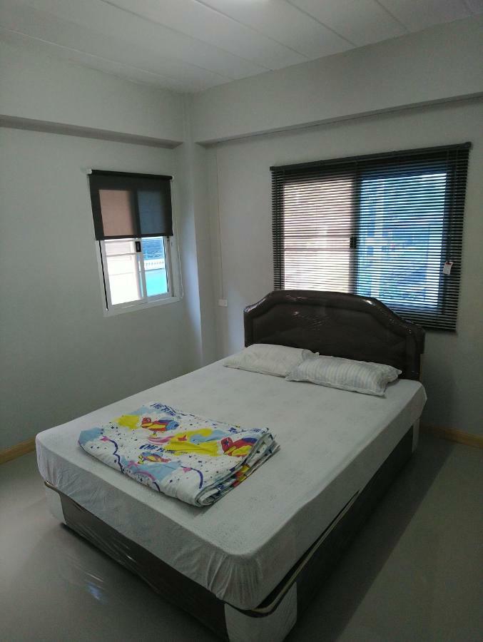 Apartamento 808 Bangkok Exterior foto