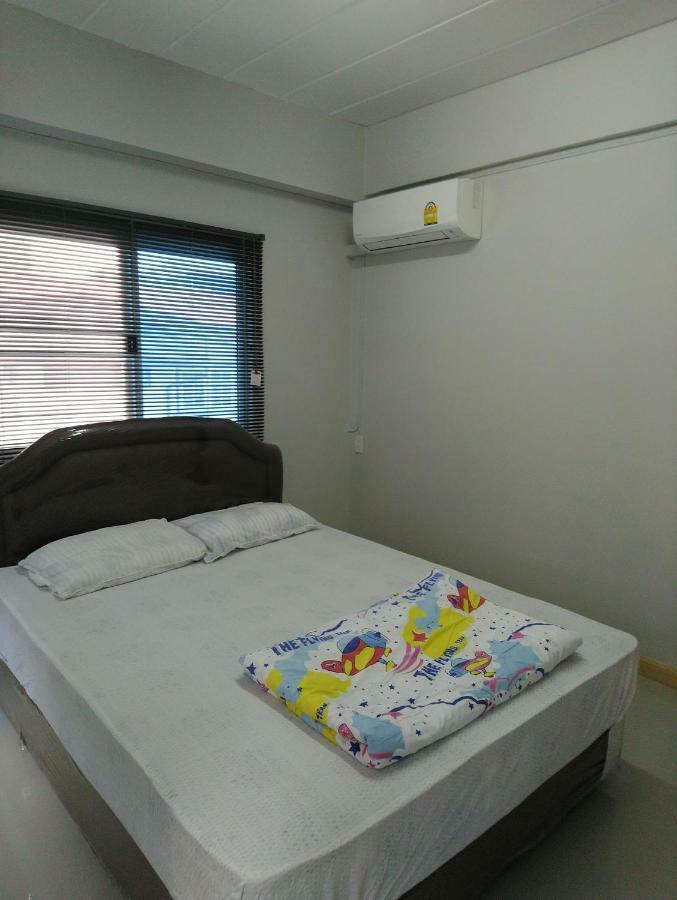 Apartamento 808 Bangkok Exterior foto